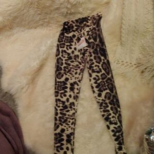 Kim Kardashian leggings NWT